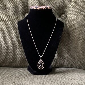 Elegant Black and Silver Teardrop Pendant Necklace